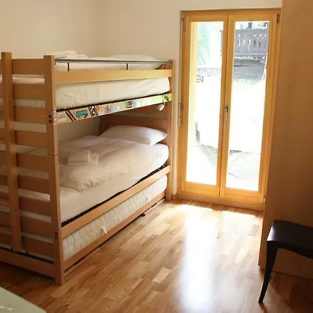 Chesery 8 Apartment